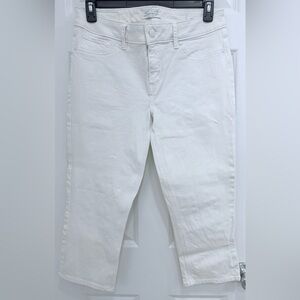 Seven7 Women’s Classic White Cropped Jeans